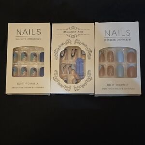 3 Sets of Beautiful Nail Do-It-Yourself Nail Set- Blue & Beige